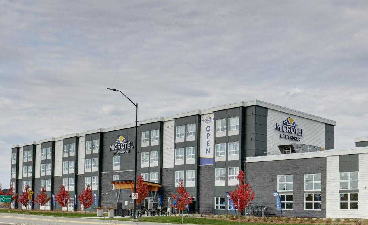 Microtel Inn & Suites By Wyndham Kanata Ottawa West Exterior photo